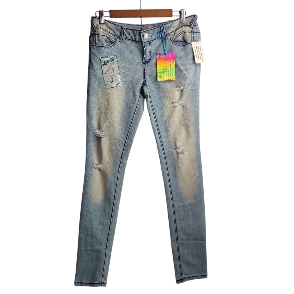 Almost Famous Jeans Junior Blue Distressed Stretch Skinny Jeans Sz 7 NWT